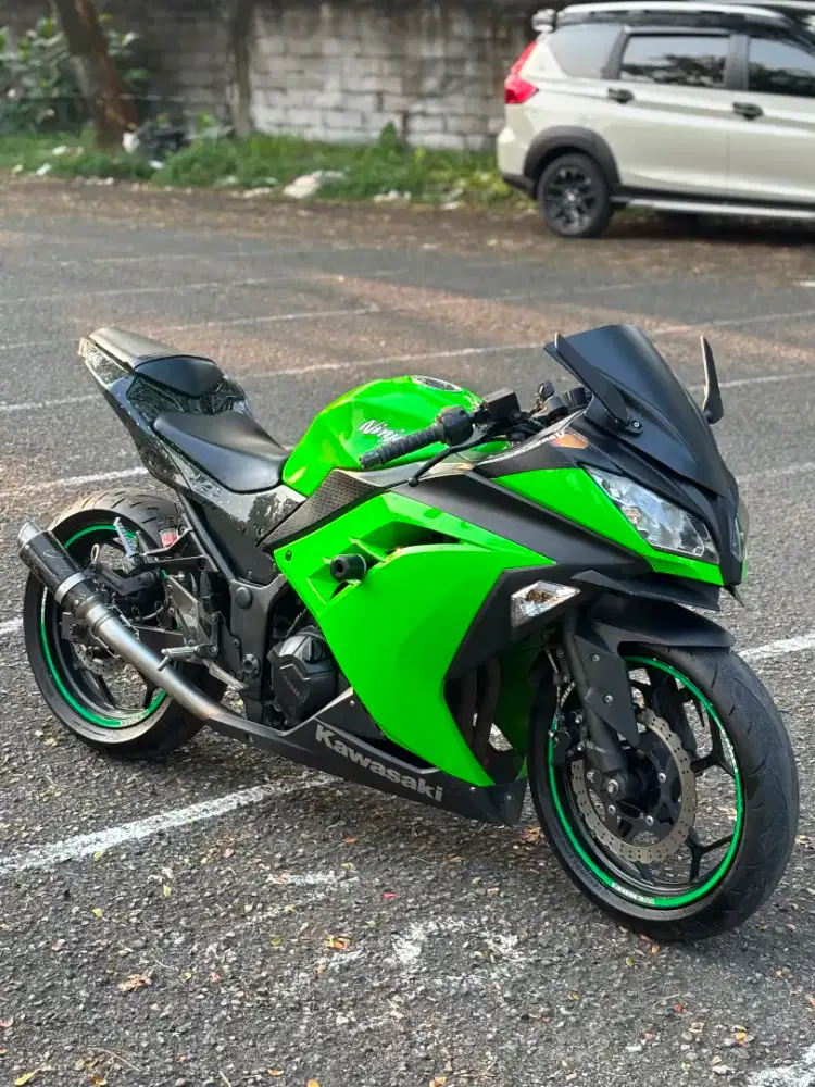 TT/BT/dijual!! KAWASAKI NINJA FI 250CC MODIF GANTENG B BEKASI ATAS NMA