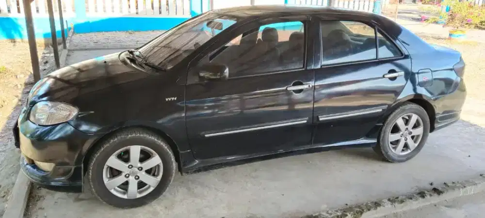 Vios tahun 2004 lengkap