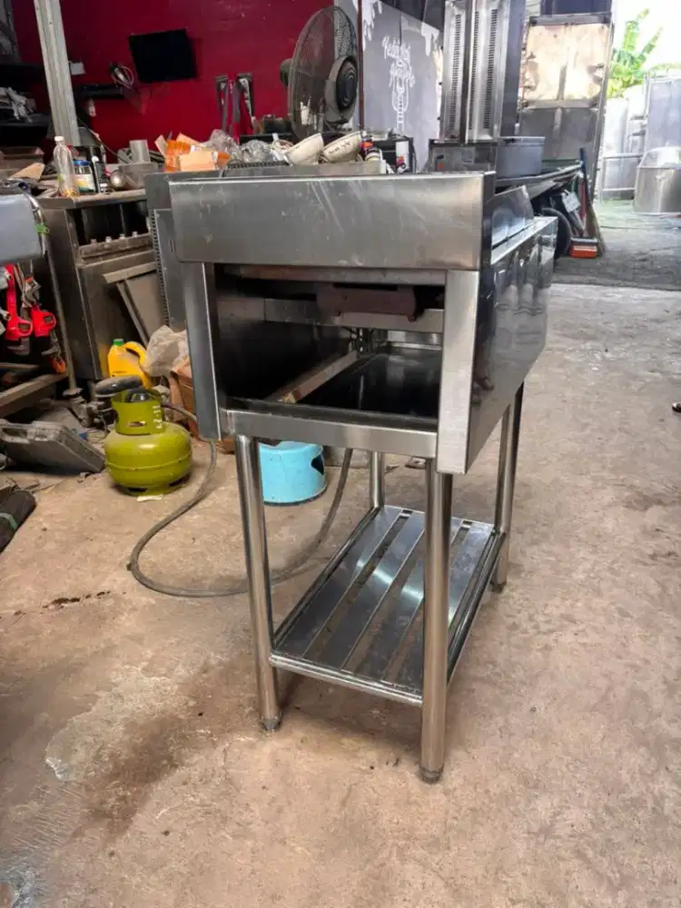 Stsinles stove tepanyaki dll