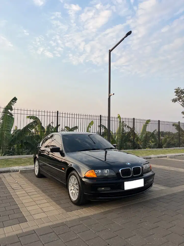 BMW E46 325i 2001 AT