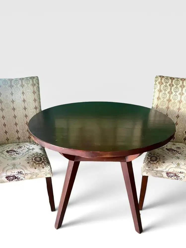Meja kayu solid Mahony