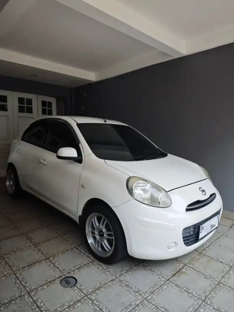 Nissan March 2011 di jual