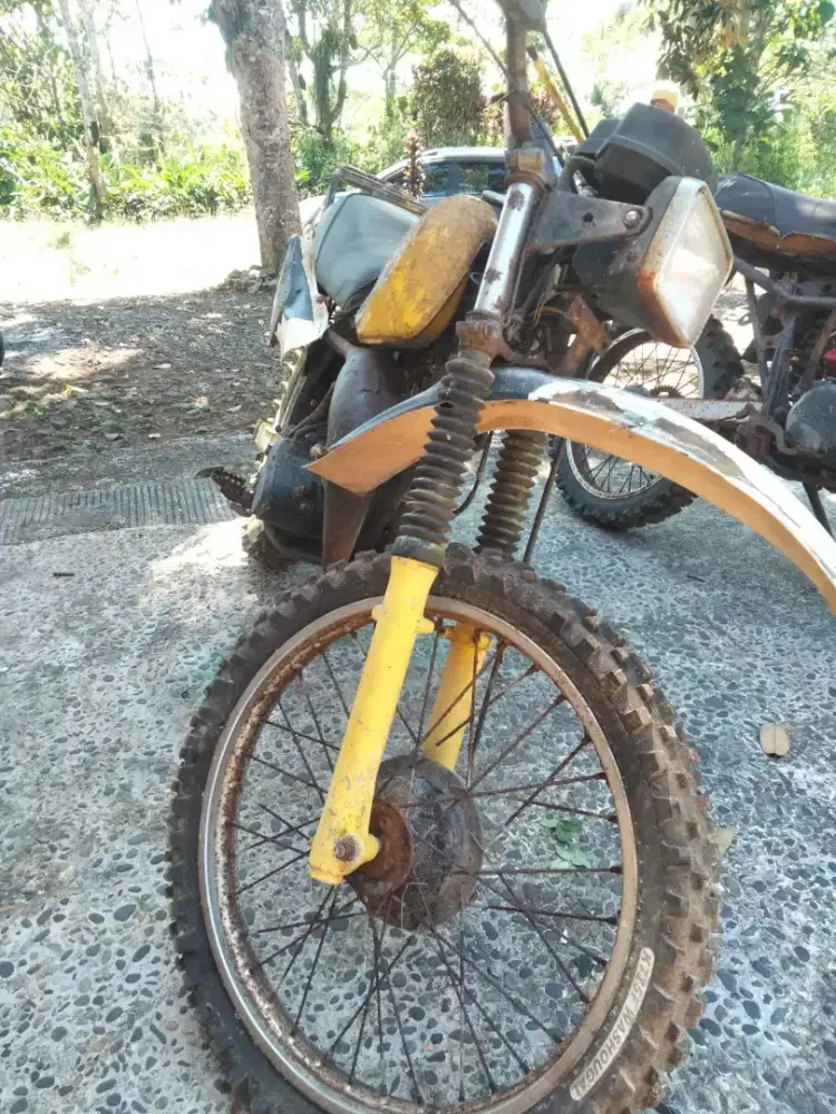 Motor Suzuki ts 125