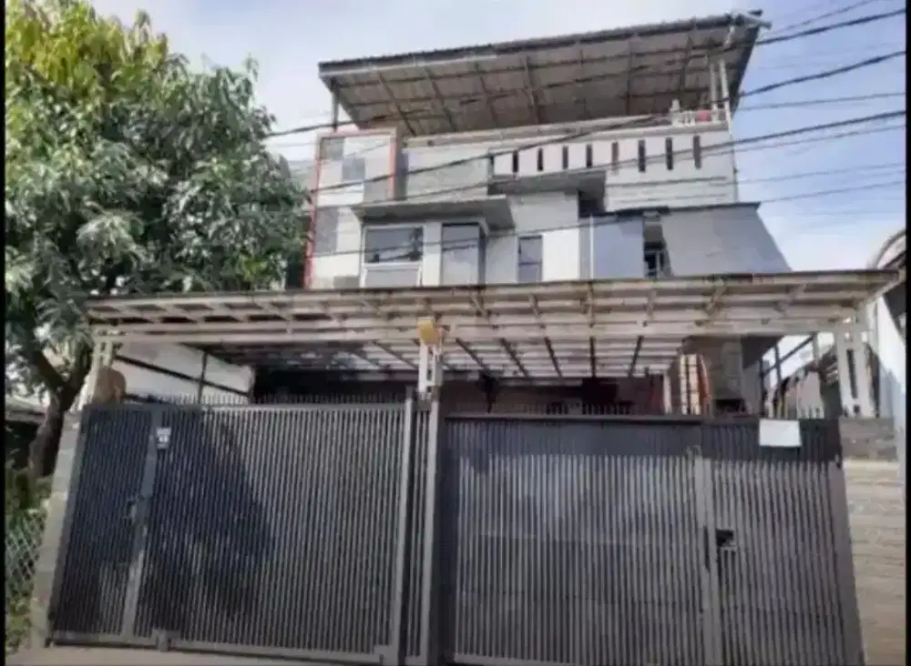 Di Sewakan Rumah Strategis Pinggir Jalan