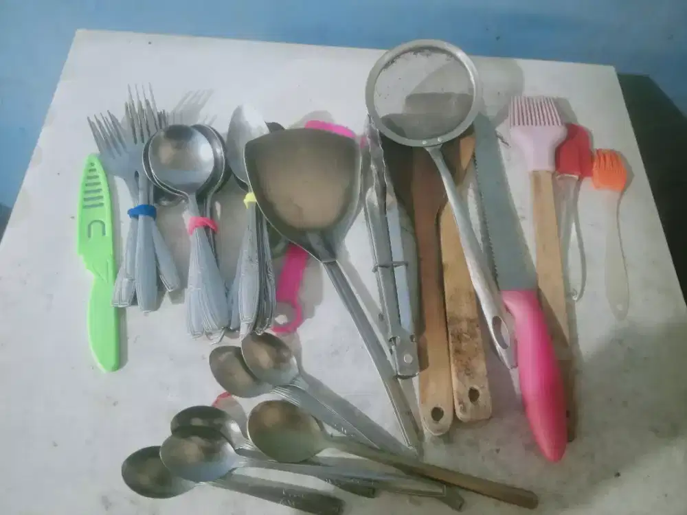 Jasa setrika / beresin rumah pel sapu
