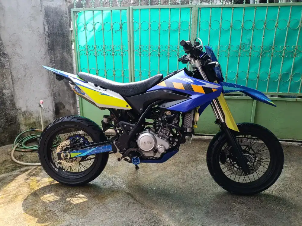 Jual Yamaha WR pakaian Pribadi