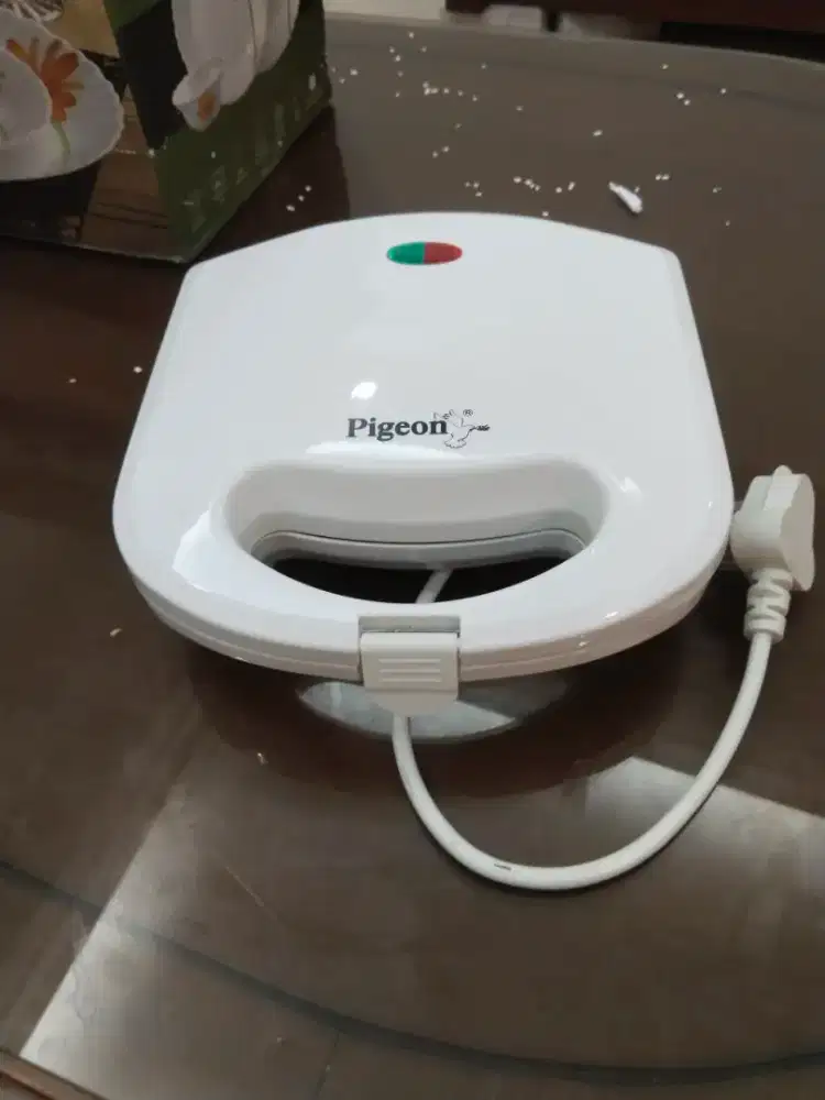 Pigeon brand Sandwich maker