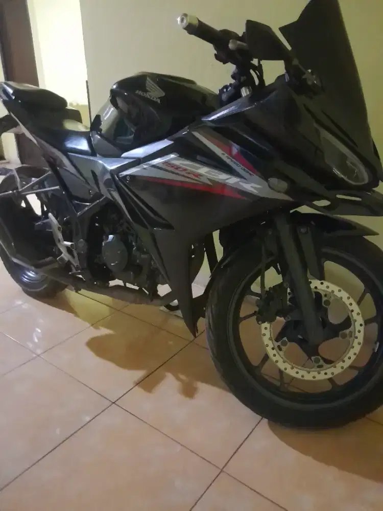 Cbr 150 R facelif