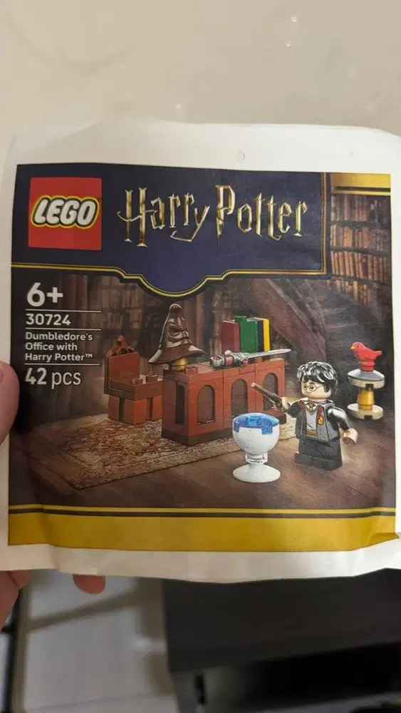 Lego Dumbledore's Office with Harry Potter 30724