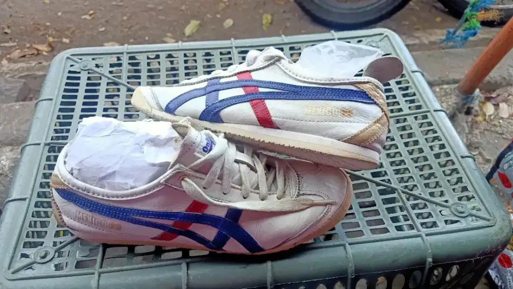 Sepatu onitsuka size 37,5