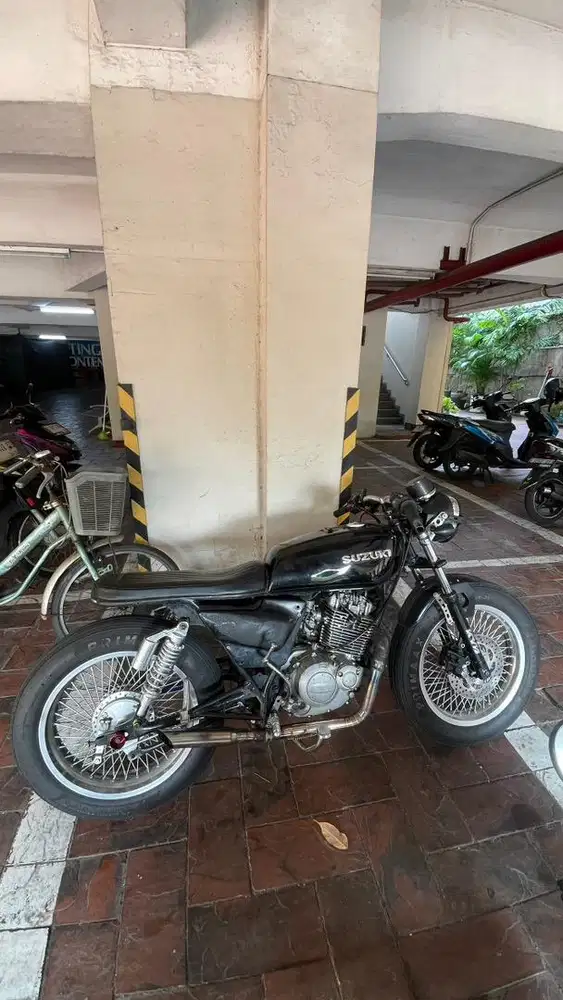 Motor custom thunder 125