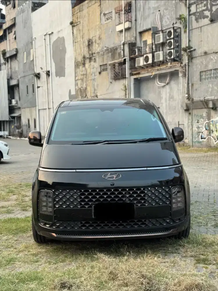 Hyundai Staria Signature 2021
