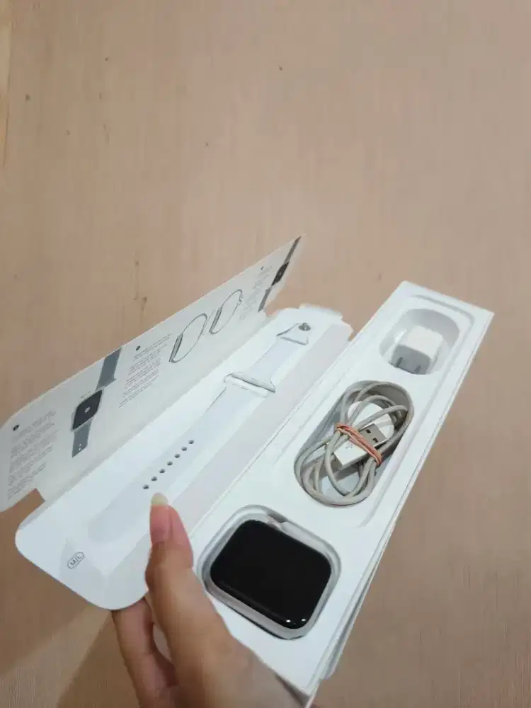 Apple Watch 5 44mm fullset inter