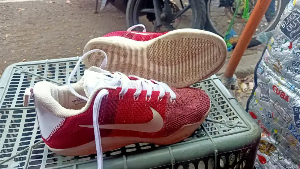 Sepatu pria nike 41
