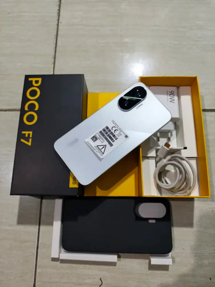 POCO F7 12/512 FULLSET WHITE