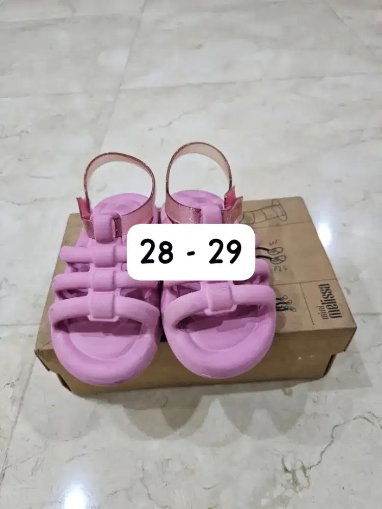 Sepatu Sandal Anak merk Mini Mellisa size 28 29
