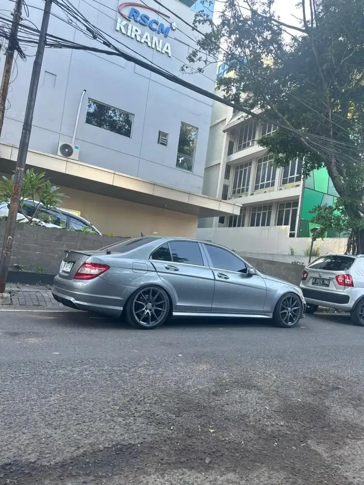 Mercedes-Benz C200 2009 Bensin