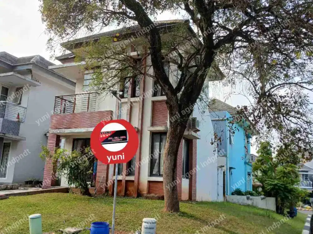 jual rumah ada sisa tanah samping untuk kebun/taman dilegenda wisata
