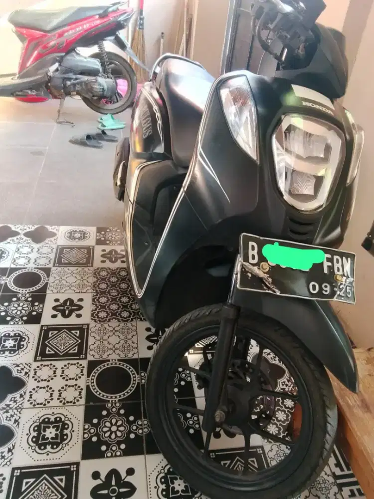 Genio 2020 hitam
