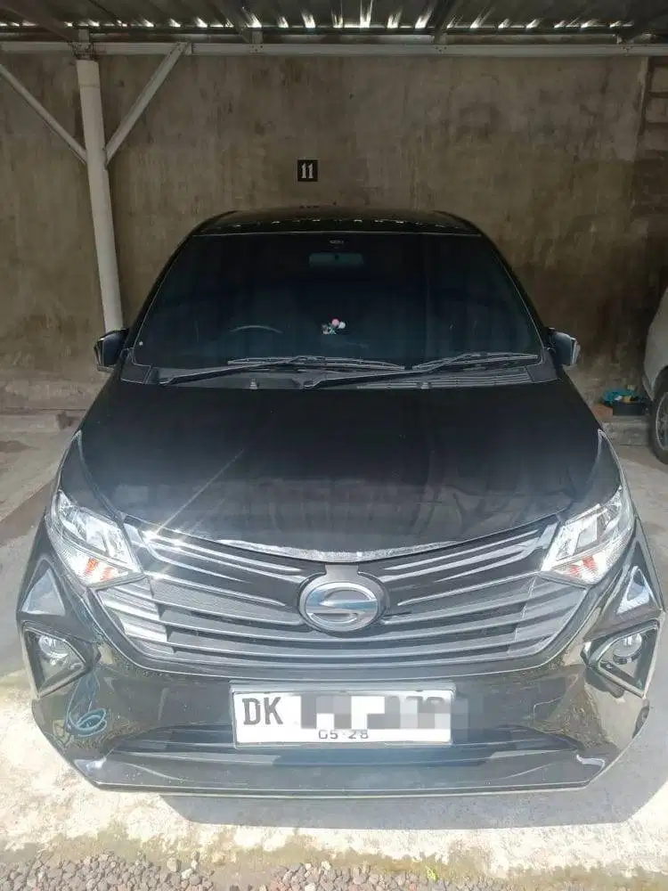 Dijual hanya 55Jt, Mobil Sigra 1.2 R deluxe manual 2023