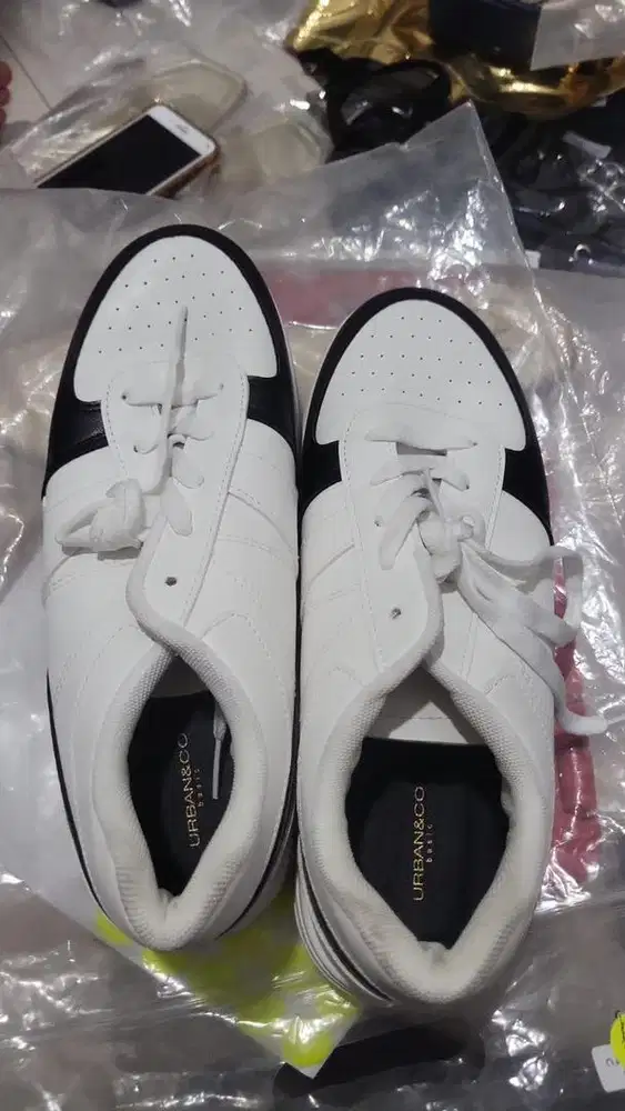 Sepatu / sneaker Urban & Co Cowok / cewek New