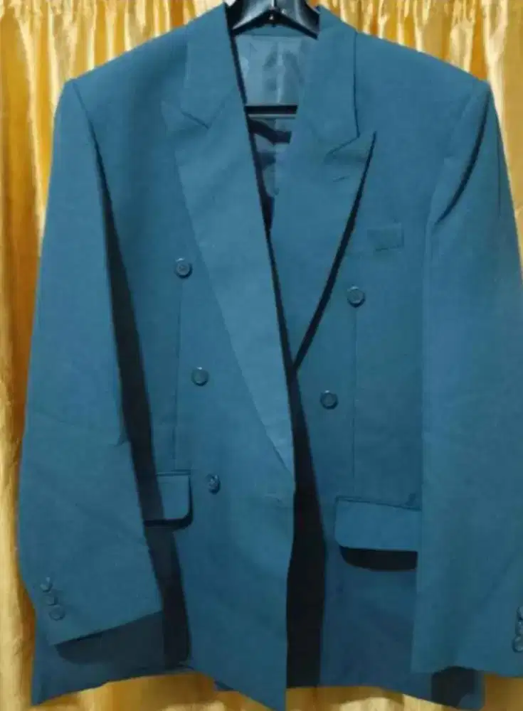 Jas formal pria size L warna abu2 bahan berkualitas, jahitan rapi