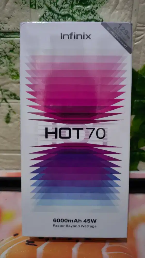 Infinix Hot 70 RAM 4+4/128 GB WARNA HITAM BARU GARANSI RESMI 1 TAHUN