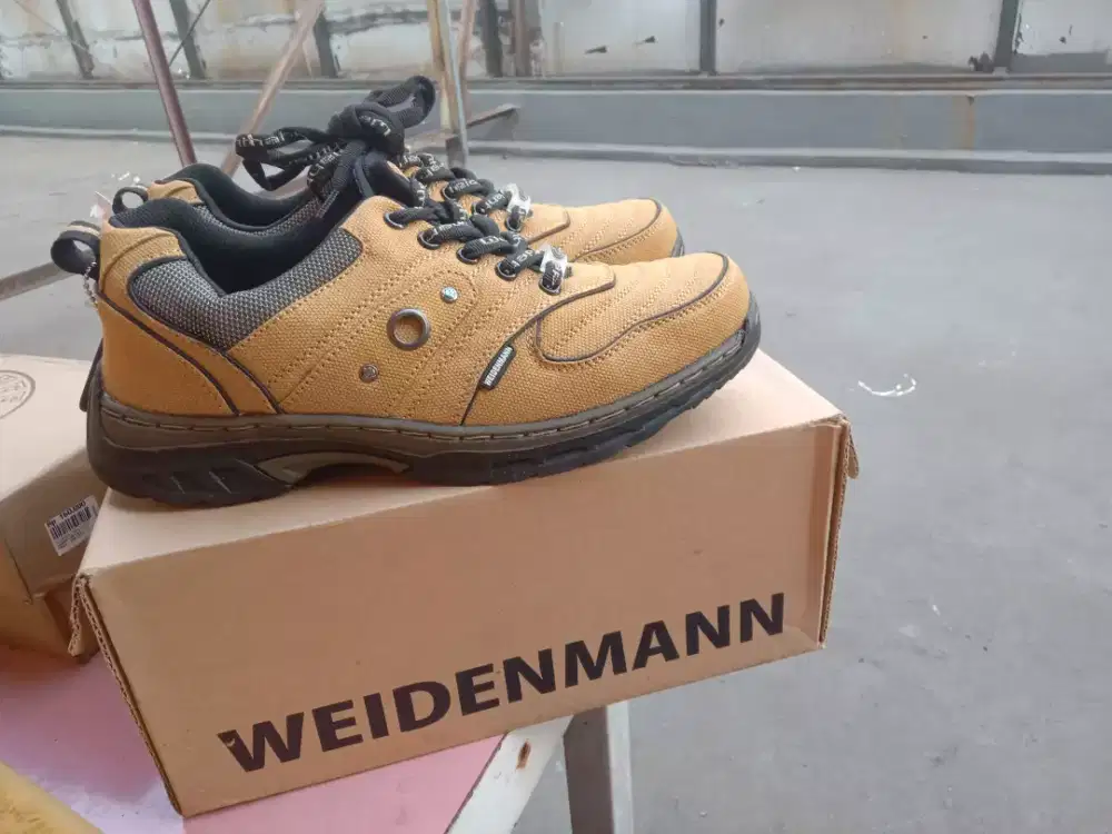Sepatu weidenmann