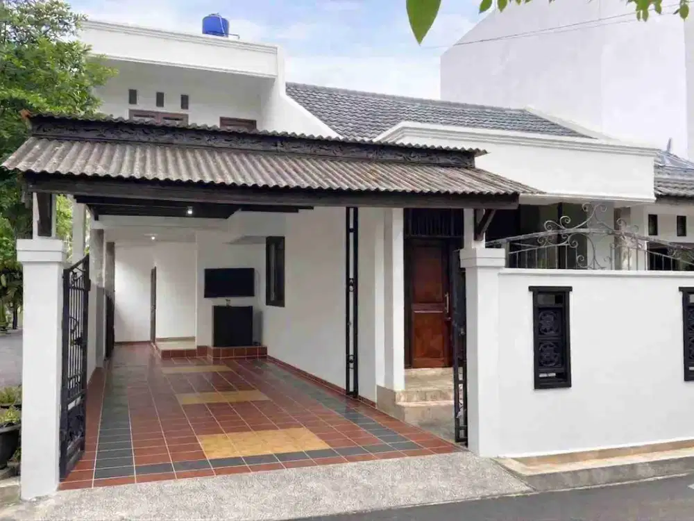 Rumah Hook Taman Buaran indah 1 Sebrang mal Buaran Duren Sawit Jakarta Timur