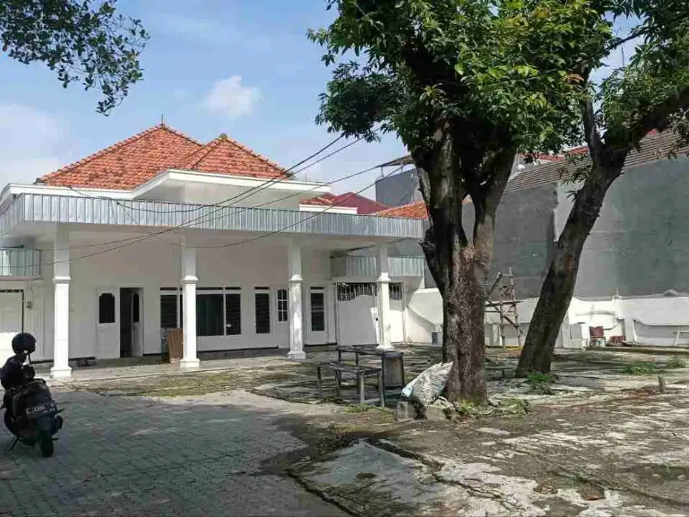 Dijual Rumah Usaha Jalan Nias Surabaya Pusat