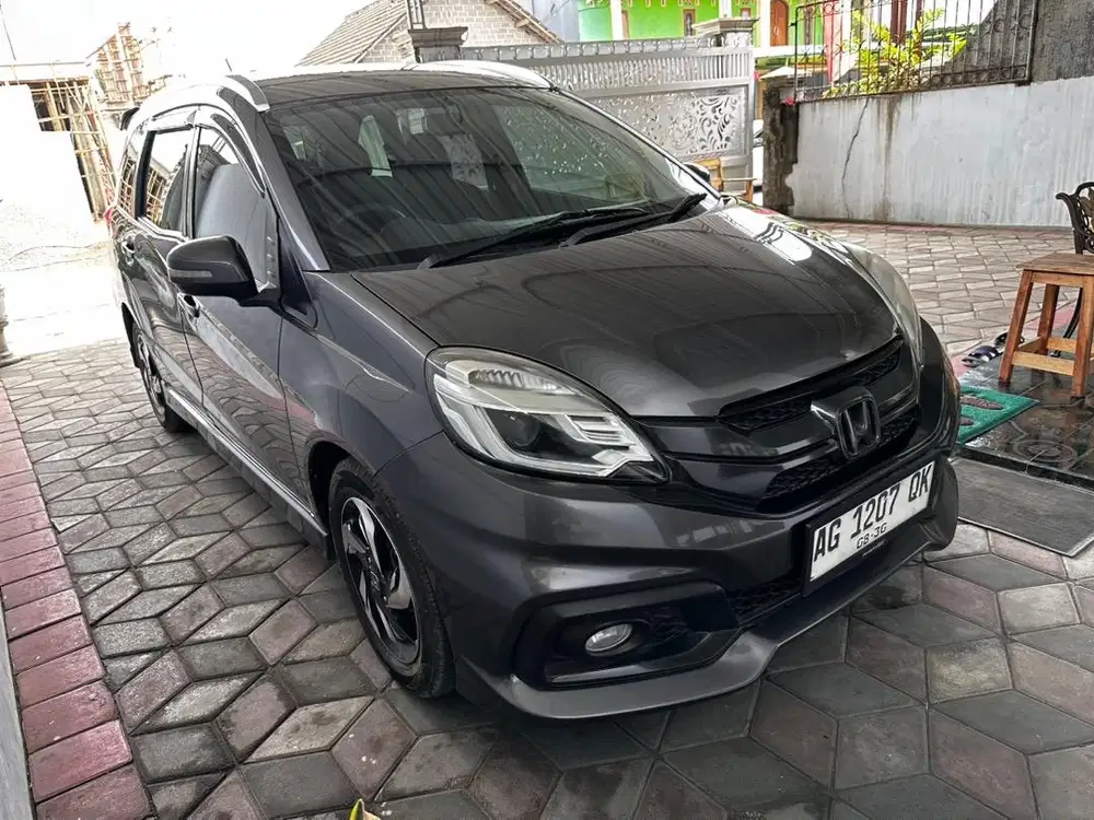 Mobilio RS automatic metic matic metik matik 2015 grey abu