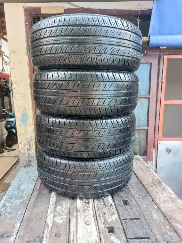 Di jual ban dunlop grandtreak pt ukuran 285 50 20 tahun 2024