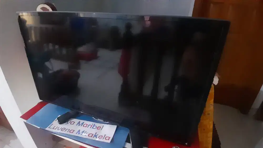 Jual tv sharp led 24 inch Nego
