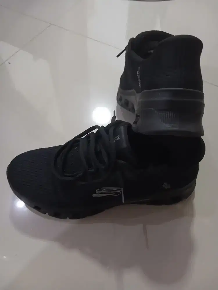 Sepatu Skechers
