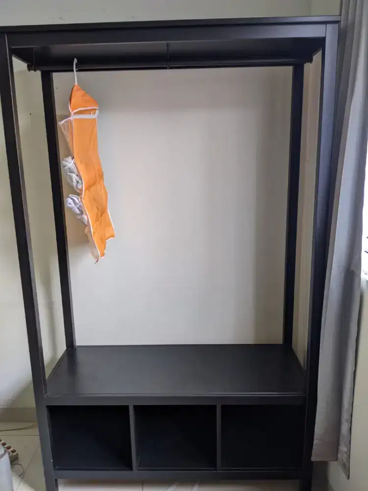 Lemari baju terbuka ikea