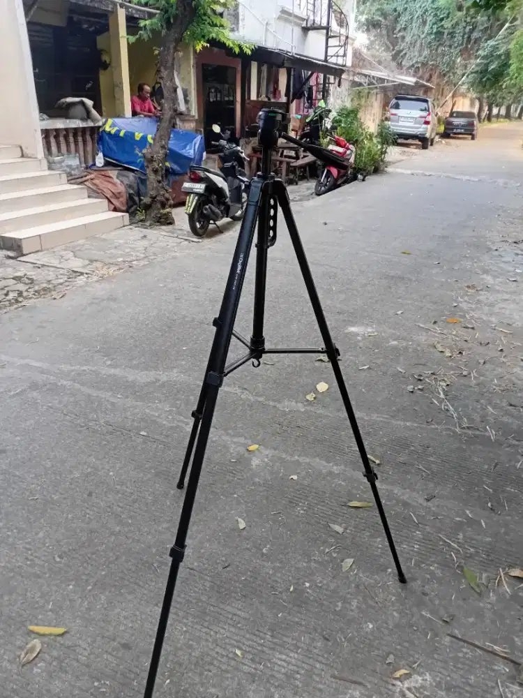 Tripod kamera digitek