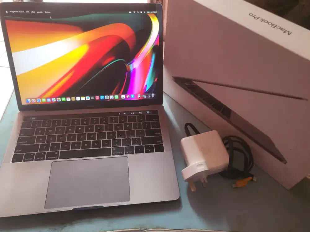 Macbook pro 13inc 2019 core i5 ram8 ssd128gb