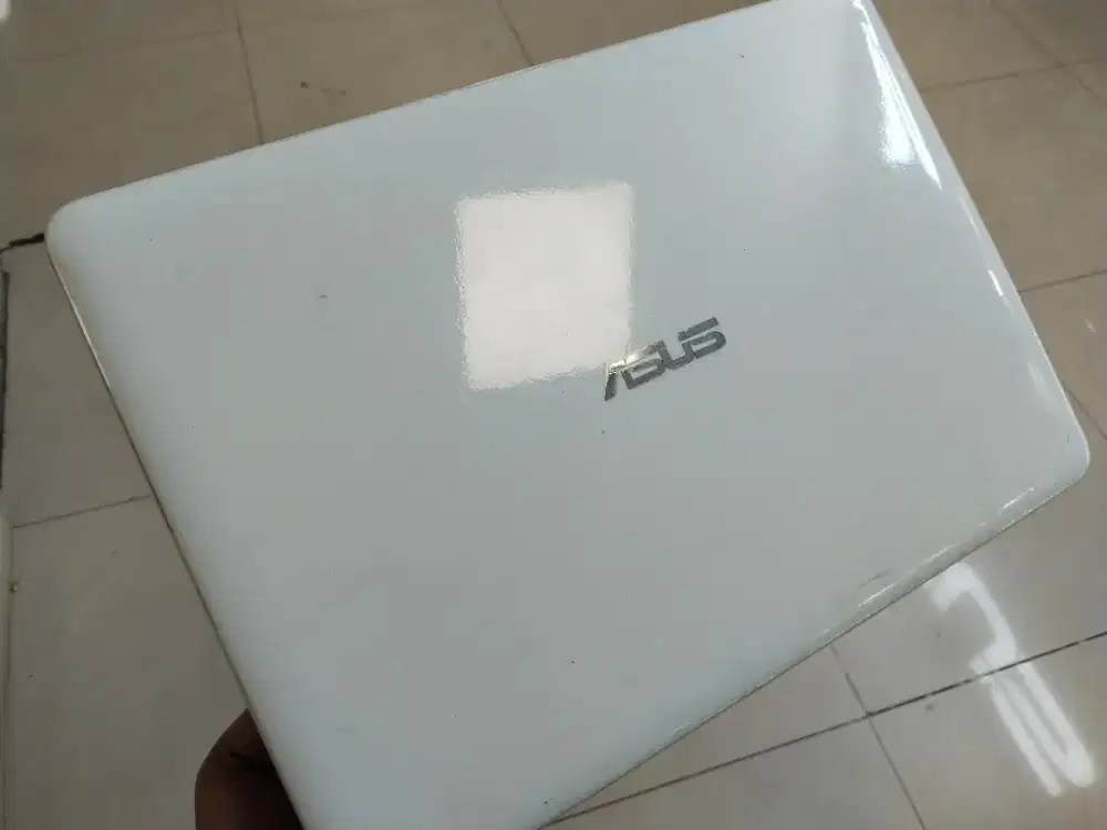 Dijual laptop Asus X441UB Intel i3 gen 7 Ram 8GB DDR4 SSD 128GB HDD1TB