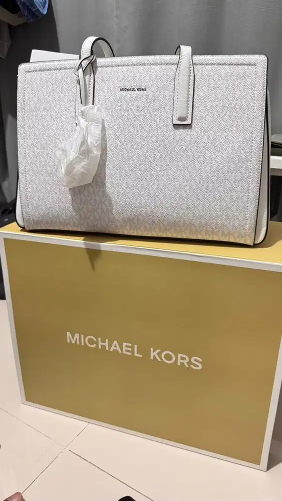 Jual Tas Michael Kors Laila Medium Ori