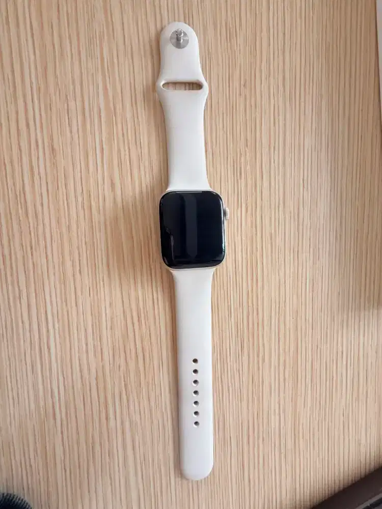Apple Watch SE 3 44mm Starlight (GPS) (iwatch)