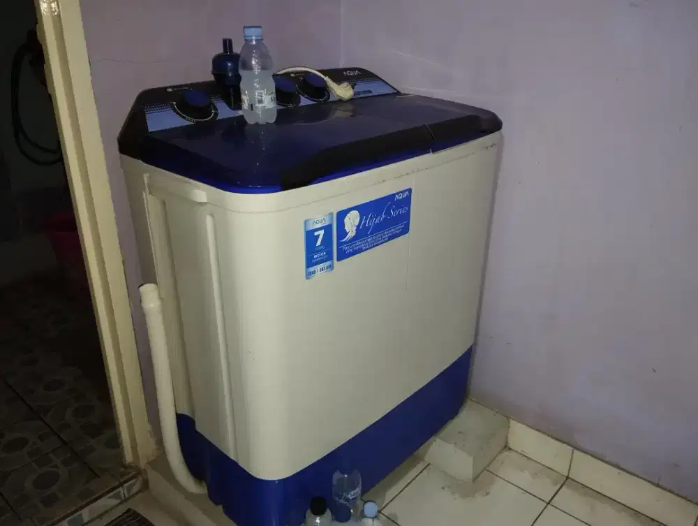 DIJUAL MESIN CUCI 2 TABUNG AQUA