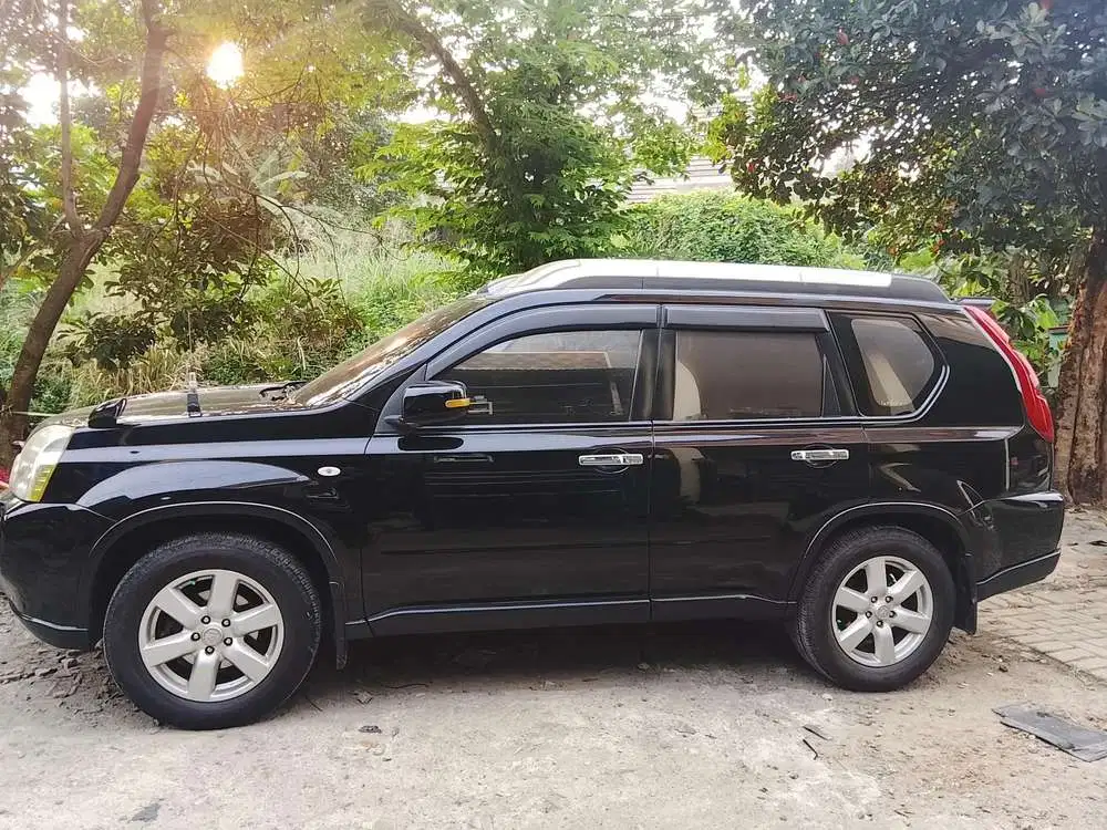Nissan X-Trail 2010 Bensin