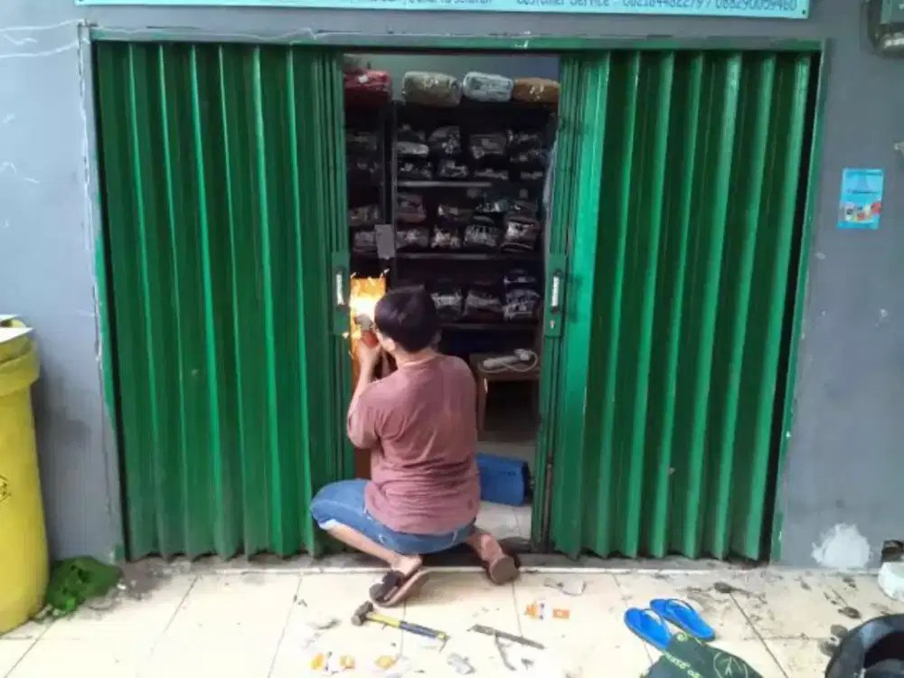 tukang service rolling door folding gate terjangkau