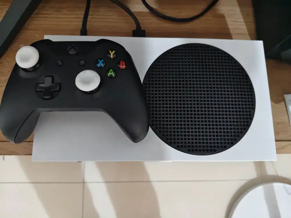 Xbox Serie S 512gb Normal 1 Stick, game FC 26 Mortal Kombat XL