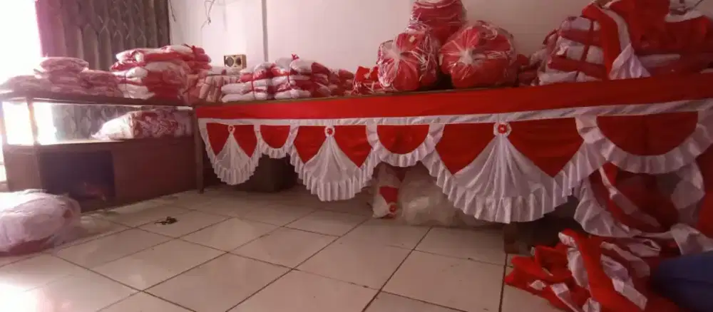 Penjual bendera merah-putih/perlengkapan 17 Agustus