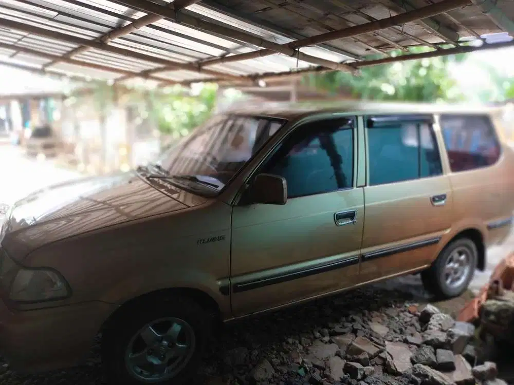 Toyota Kijang 2001 Bensin