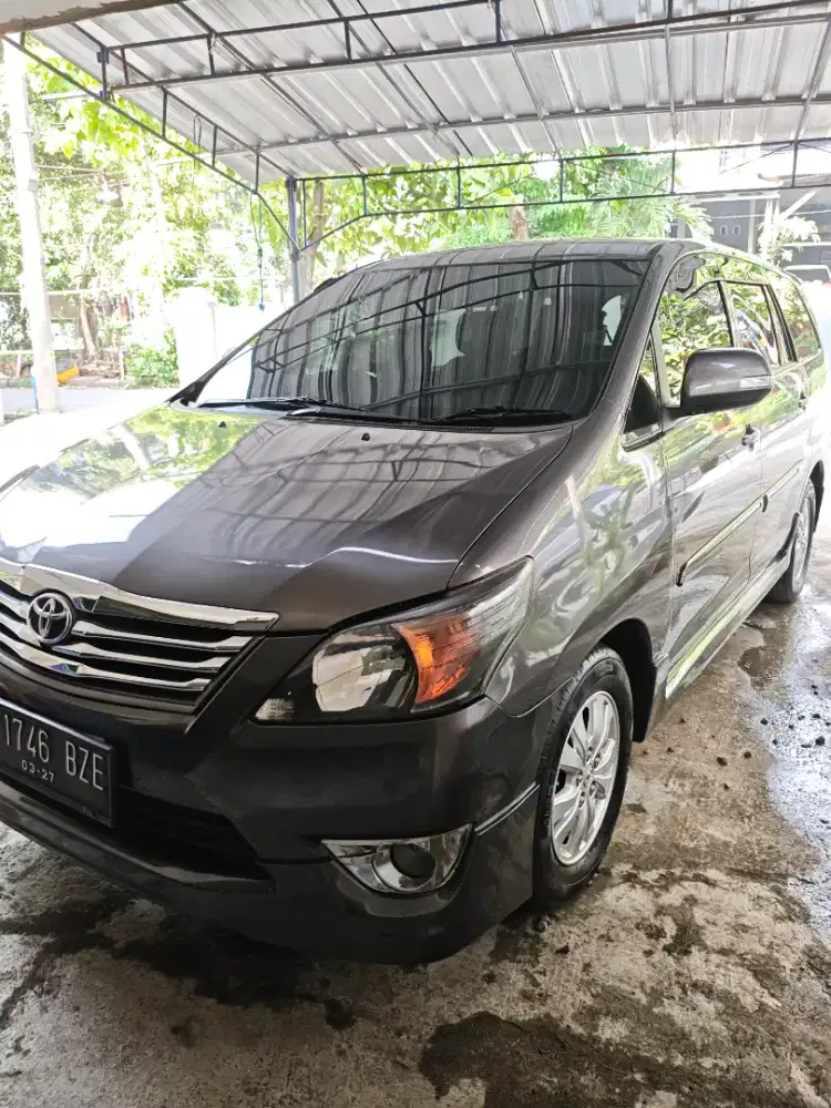 Toyota innova diesel matic 2012