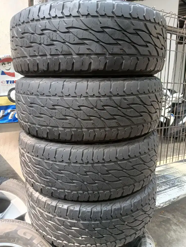Ban copotan R18 Bridgestone Dueler AT 265/60