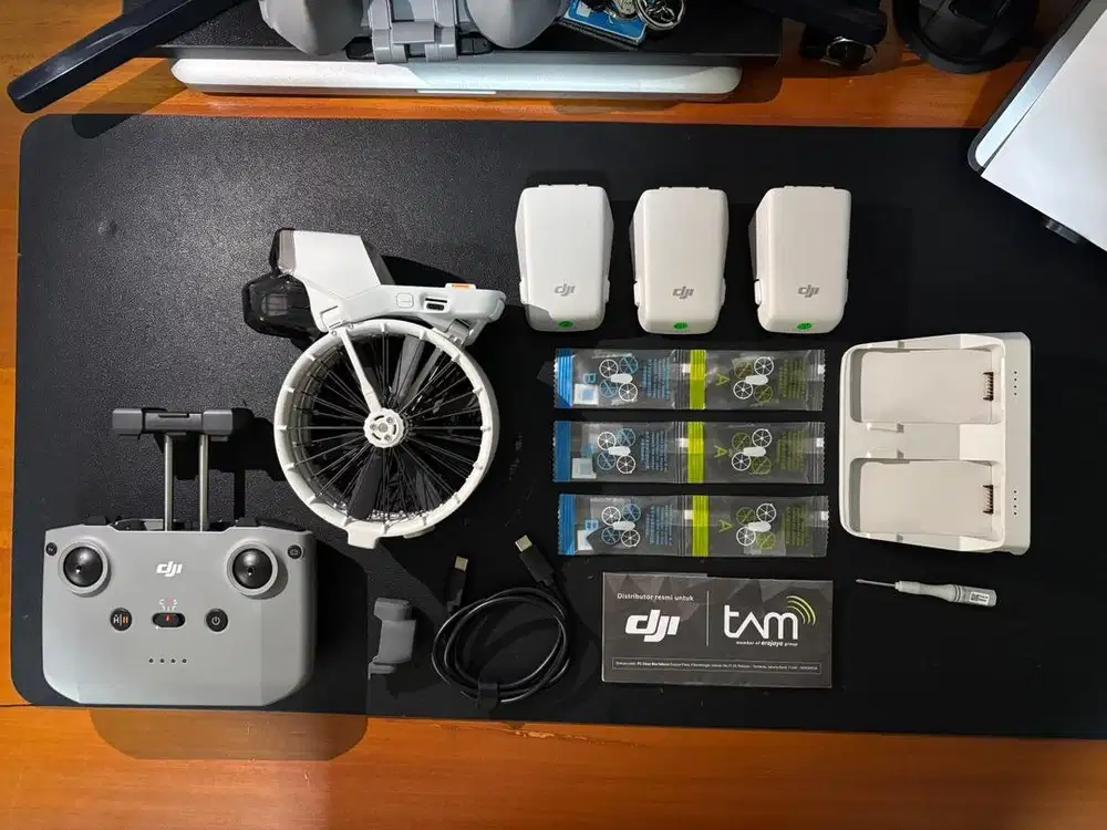 DJI Flip Combo like new!!!