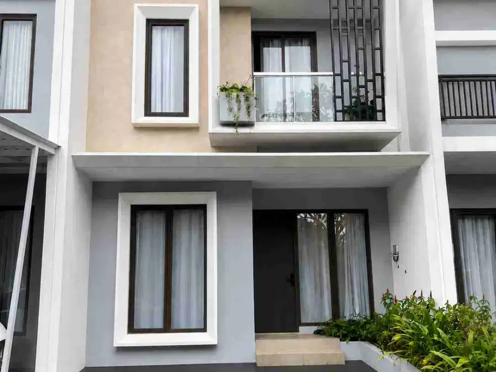 Rumah Modern ada Kolam Renang 10 menit ke Tol Cimanggis